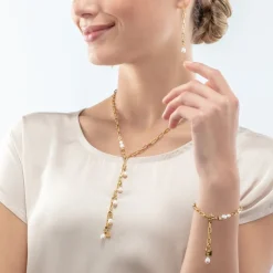 COEUR DE LION Modern Chain Necklace With Freshwater Pearl Charms Gold