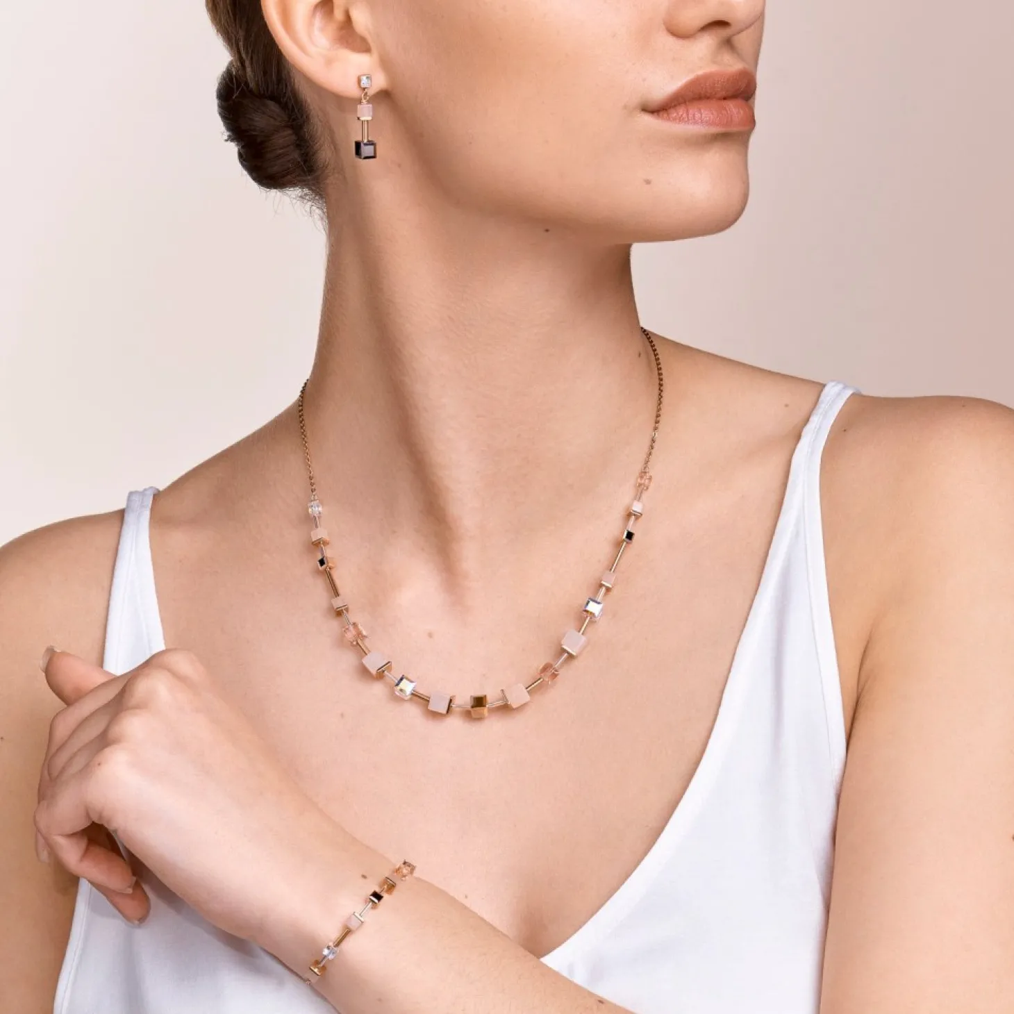 COEUR DE LION Necklace Geocube® Pink Aventurine Delicate Chain Rose Gold-Peach