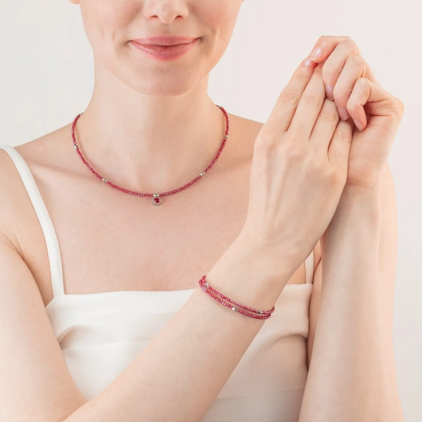 COEUR DE LION Sparkling Dot Delicate Necklace Rose Silver & Red